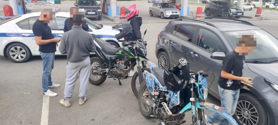 В Удмуртии отца подростка судят за опасную езду сына на питбайке