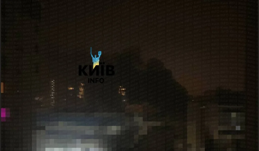 Пожар в Соломенском районе Киева после налёта дронов