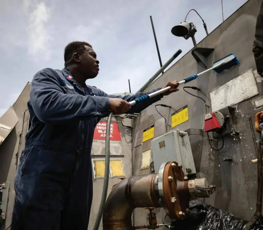 «Адмирал Ржавчина» пожирает американский флот