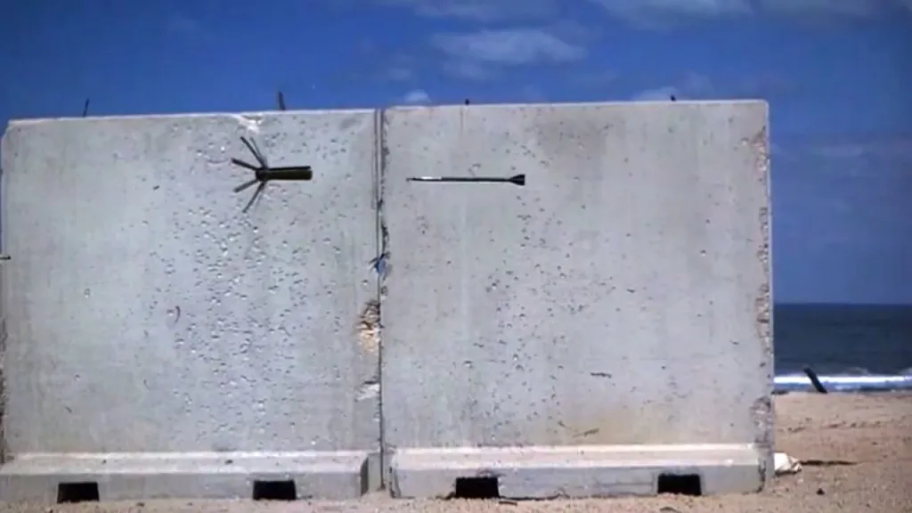 Процесс работы израильского КАЗ Iron Fist по FPV-дронам, барражирующим боеприпасам, гранатам РПГ, ракетам ПТРК и даже БОПС в ходе испытаний