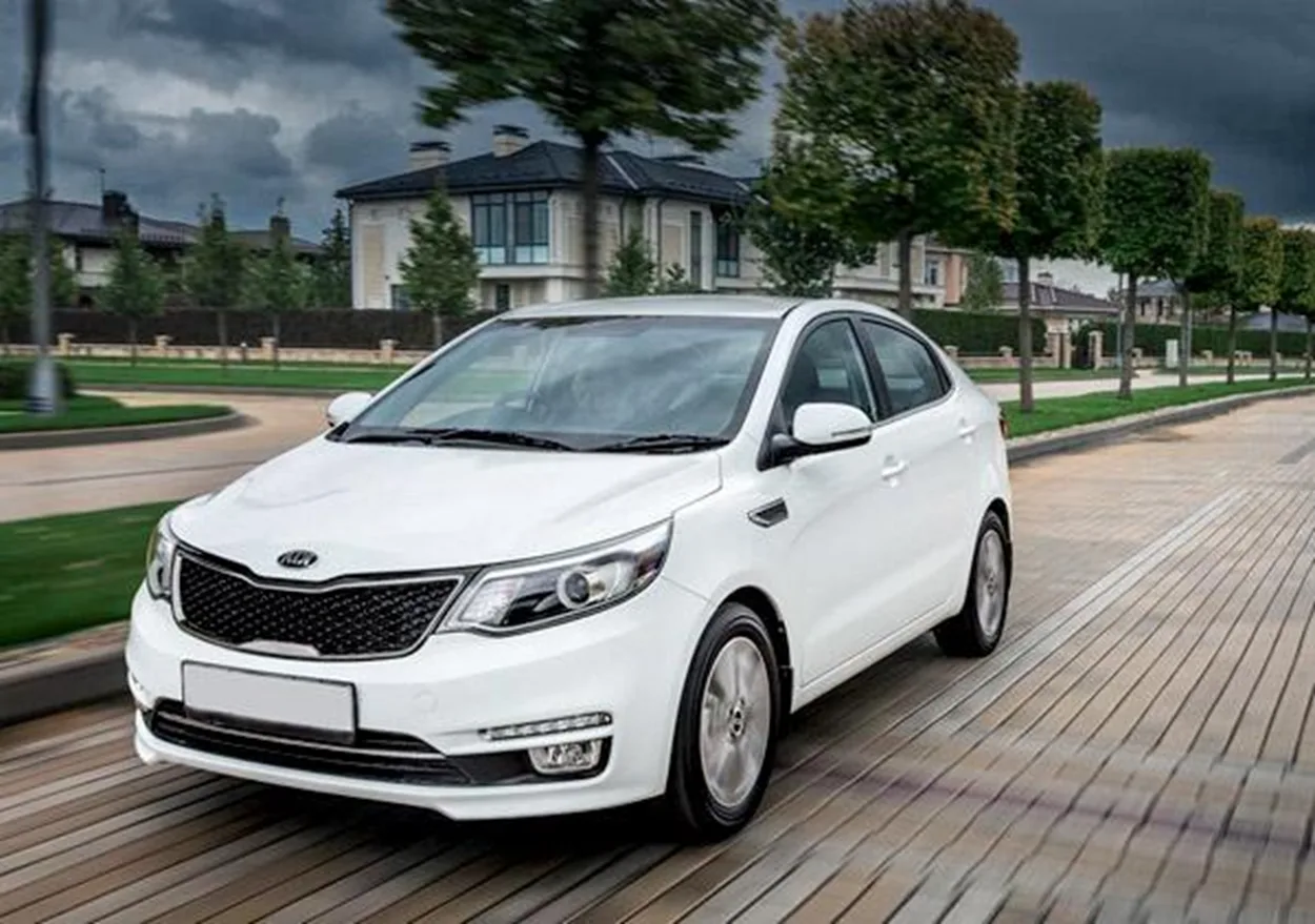 Четыре альтернативы Lada Granta на вторичном рынке за миллион рублей