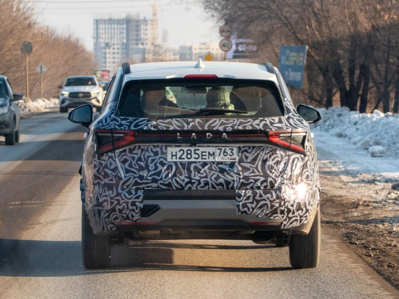 В Тольятти испытали Lada Azimut с черными дисками и матовой стойкой кузова