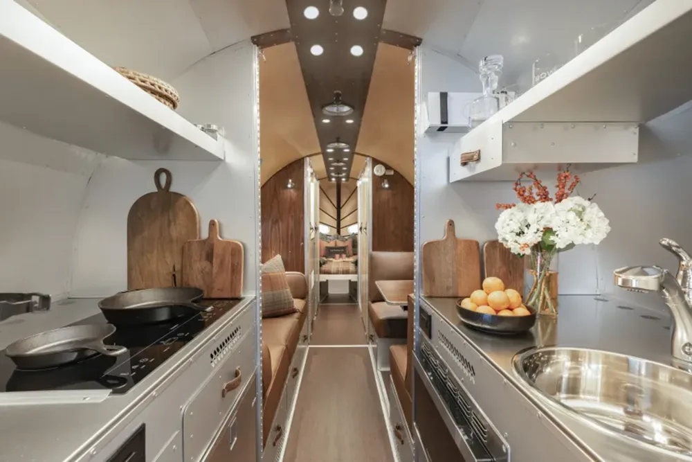 Редкий автодом на базе Chevrolet 1990 года с дизельным V8 — роскошь с нотками старины