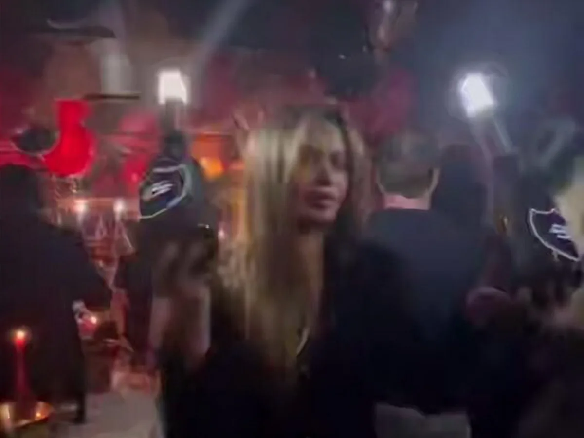 Поплавская раскритиковала золотую молодежь в Куршевеле на фоне СВО в России деньги зарабатываем а здесь живем0