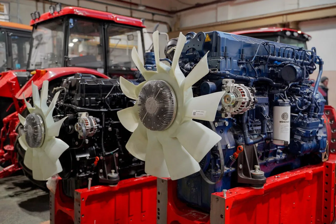 Второй трактор BELARUS 5425 мощностью 500 л.с. почти готов на МТЗ