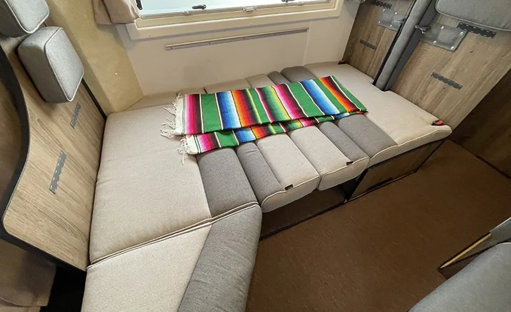 Мини-дом на колесах Funluce Serengeti 525: японский ответ на тесноту и скуку