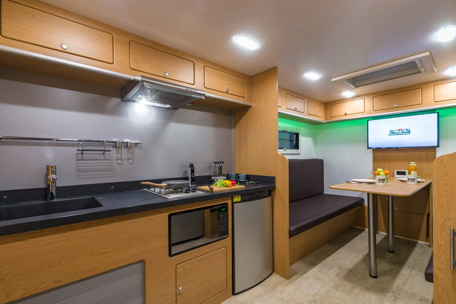 Автодом на базе Урал Некст с сауной и кухней для охоты и путешествий