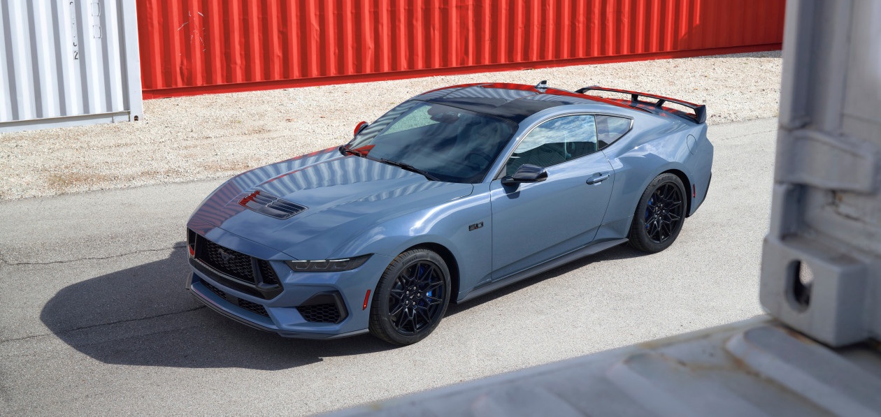 Редкий Ford Mustang с 500 л.с. появился у дилера в России - цена выше 17 млн рублей