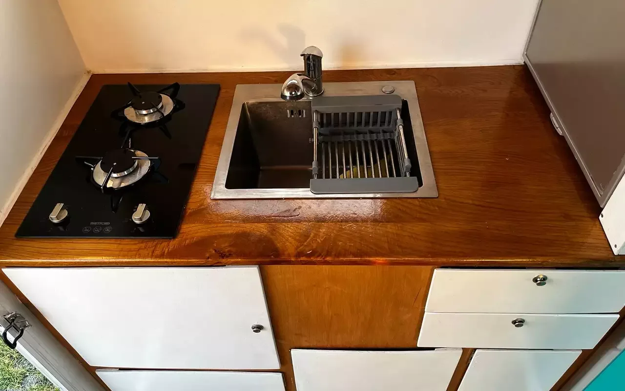 Уникальный автодом на базе УАЗ СГР: автономия и комфорт для путешествий мечты