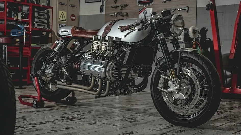 Honda GL1000 превратили в кафе-рейсер с мотором Valkyrie - смелый проект из Испании