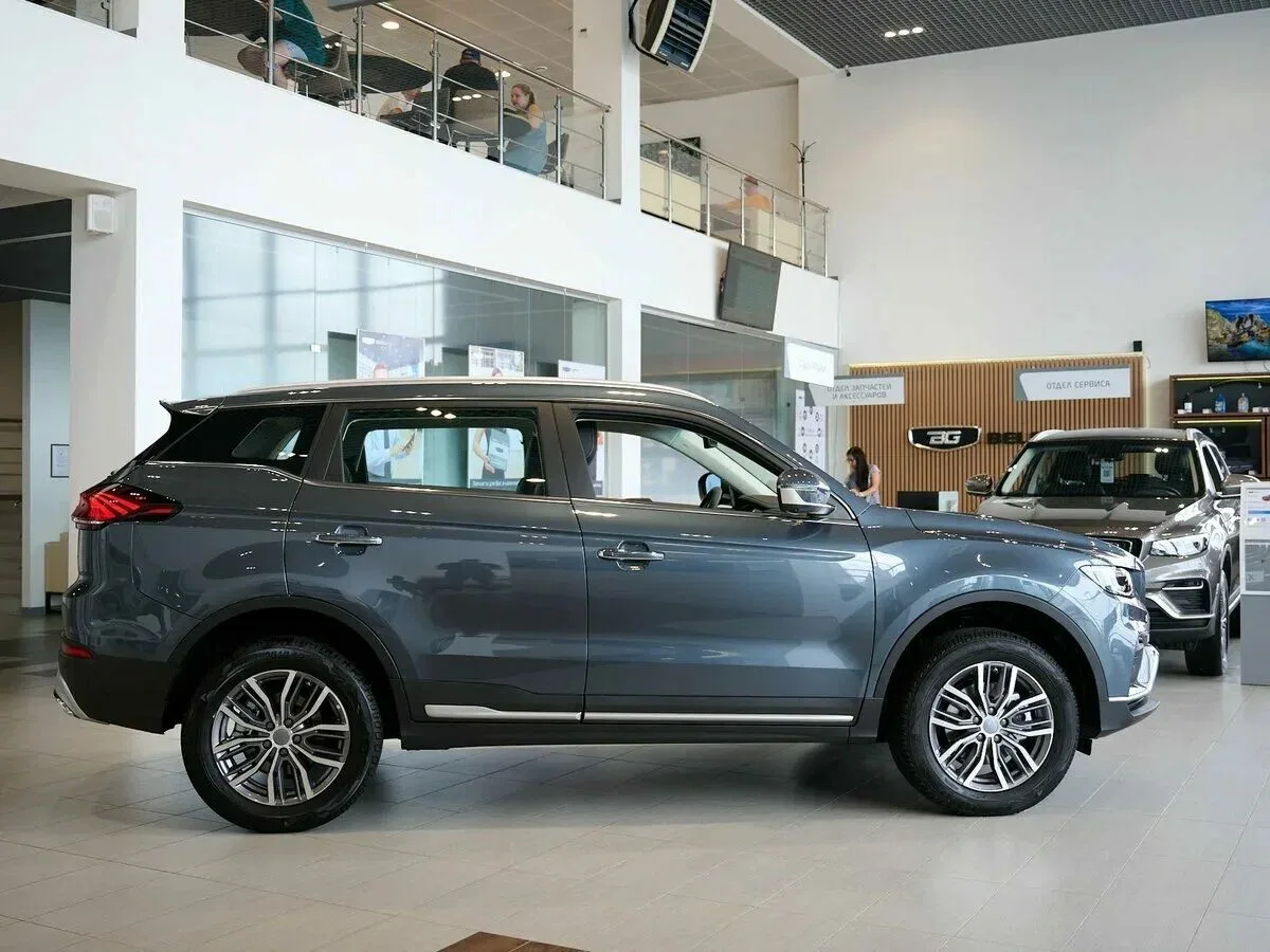 Belgee X50 и X70: сравнение кроссоверов для города и семьи