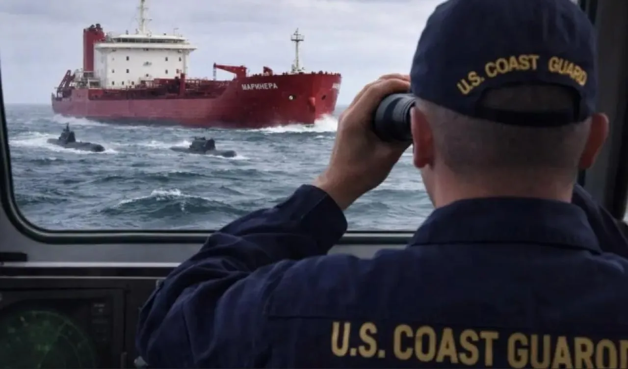 В экипаже задержанного США танкера находится 17 украинцев