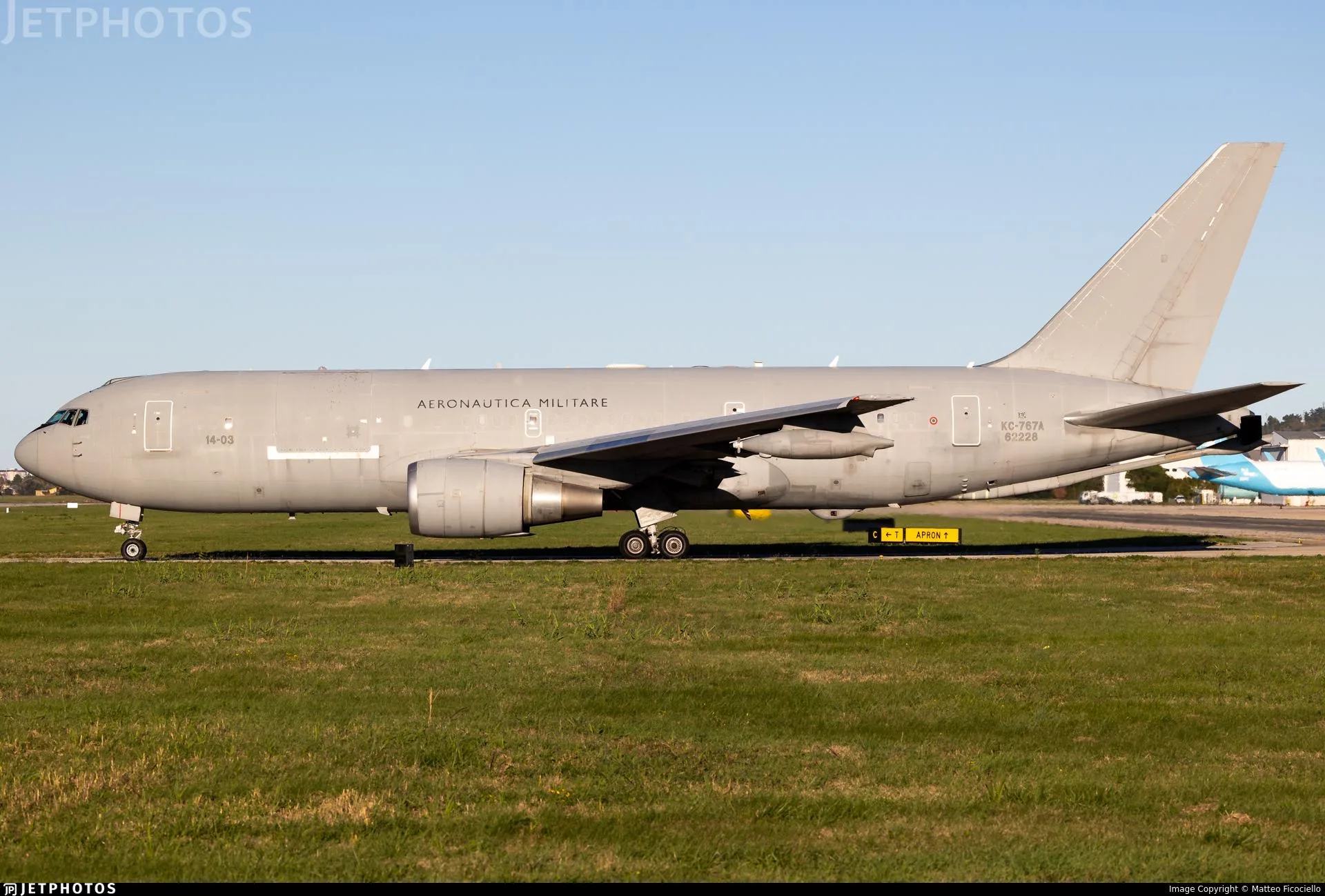 Несмотря на шевеление с Гренландией, воздушный мост НАТО на Украину продолжает работать
