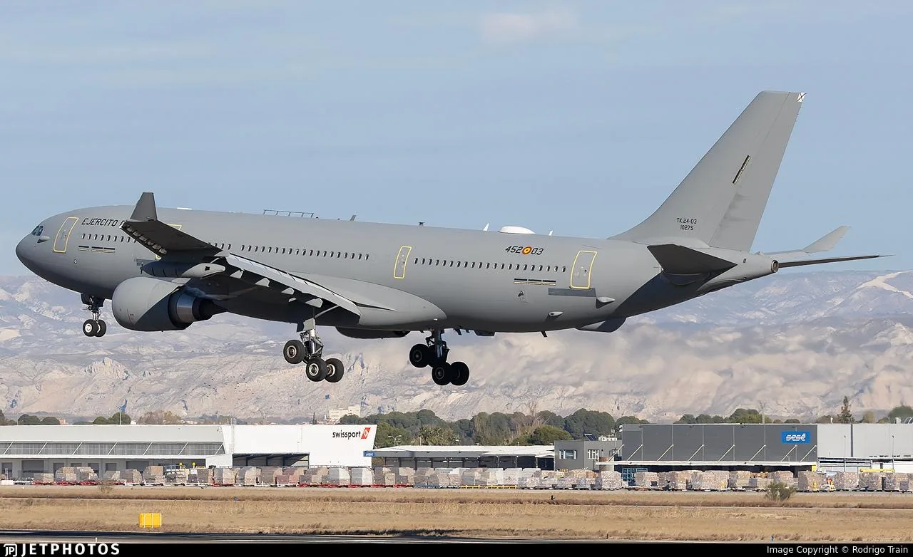 Несмотря на шевеление с Гренландией, воздушный мост НАТО на Украину продолжает работать