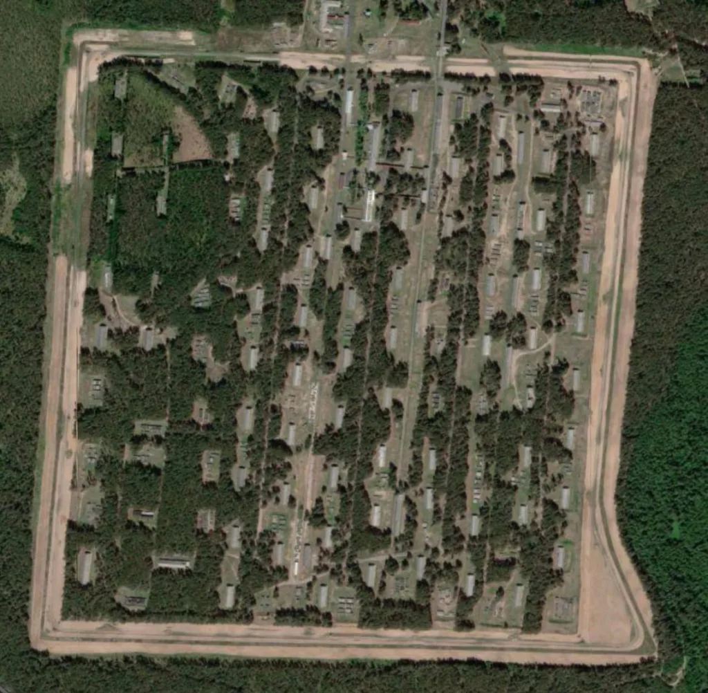 Противник заявляет об ударе дронов-камикадзе по 100-у арсеналу ГРАУ возле города Нея в Костромской области