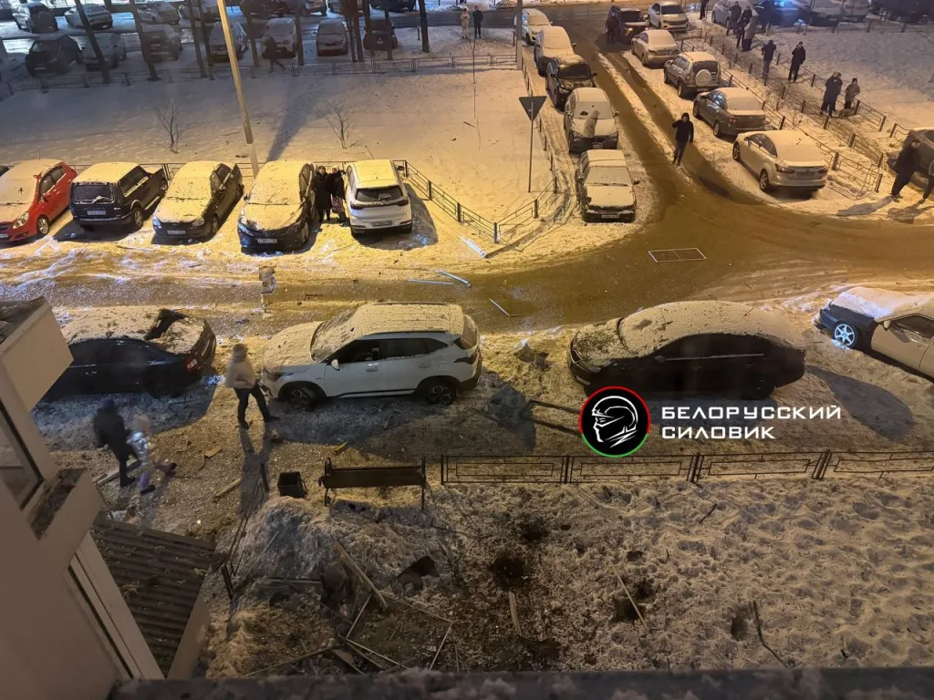 Украинский беспилотник влетел в жилой дом в Воронеже