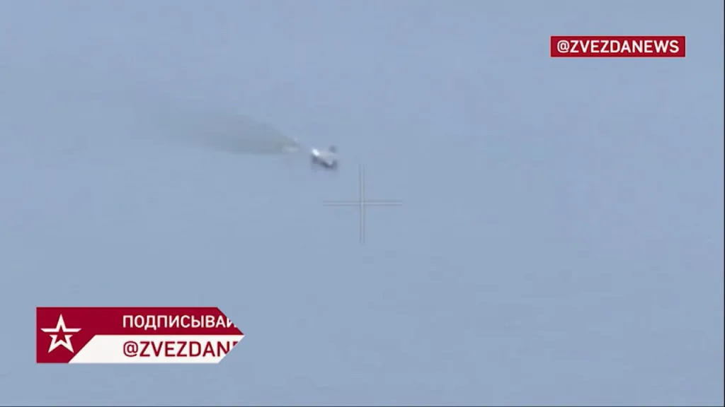 Процесс установки якорных надводных мин (ЯРМ) российским надводным БЭК "Сириус-82" на Днепре