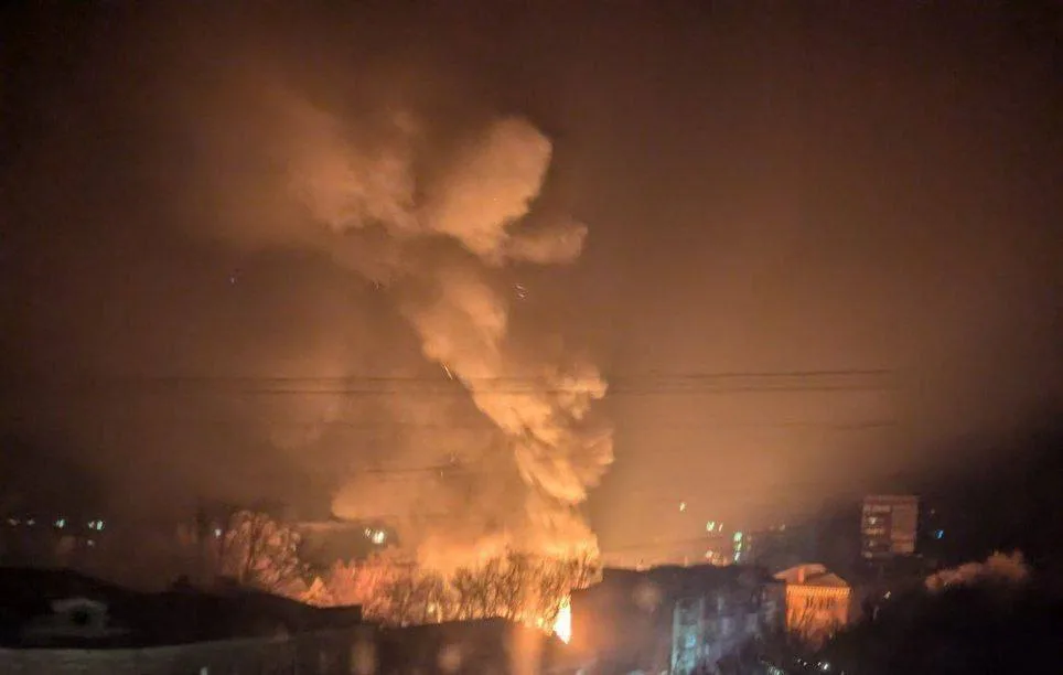 Удары по пунктам дислокации, энергоснабжению и тыловой инфраструктуре