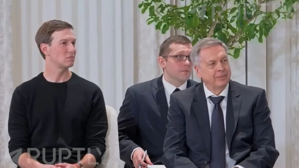 Кадры трехсторонних переговоров России, Украины и США, проходящих в столице ОАЭ Абу-Даби