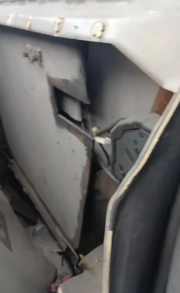 Toyota выдержала выстрел из РПГ и спасла филиппинского мэра