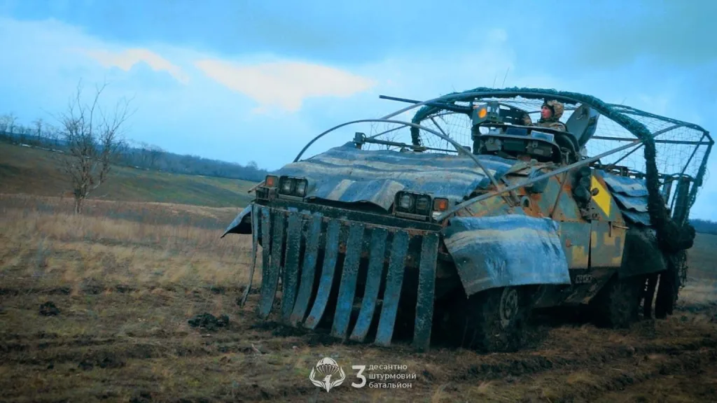 На кадрах - редкий бронетранспортер Puma 4x4 итальянского производства на вооружении 79-й отдельной десантно-штурмовой бригады ВСУ