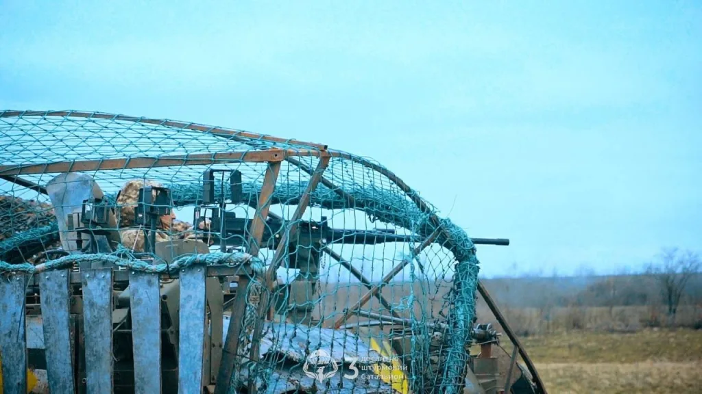 На кадрах - редкий бронетранспортер Puma 4x4 итальянского производства на вооружении 79-й отдельной десантно-штурмовой бригады ВСУ