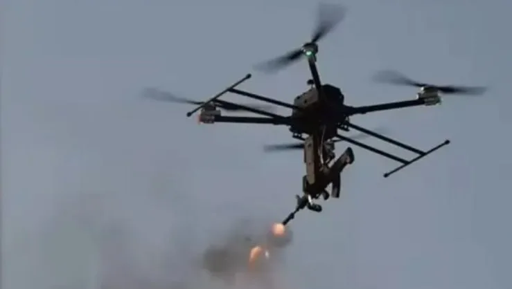 Китайский боевой дрон с винтовкой показал 100% точность на испытаниях