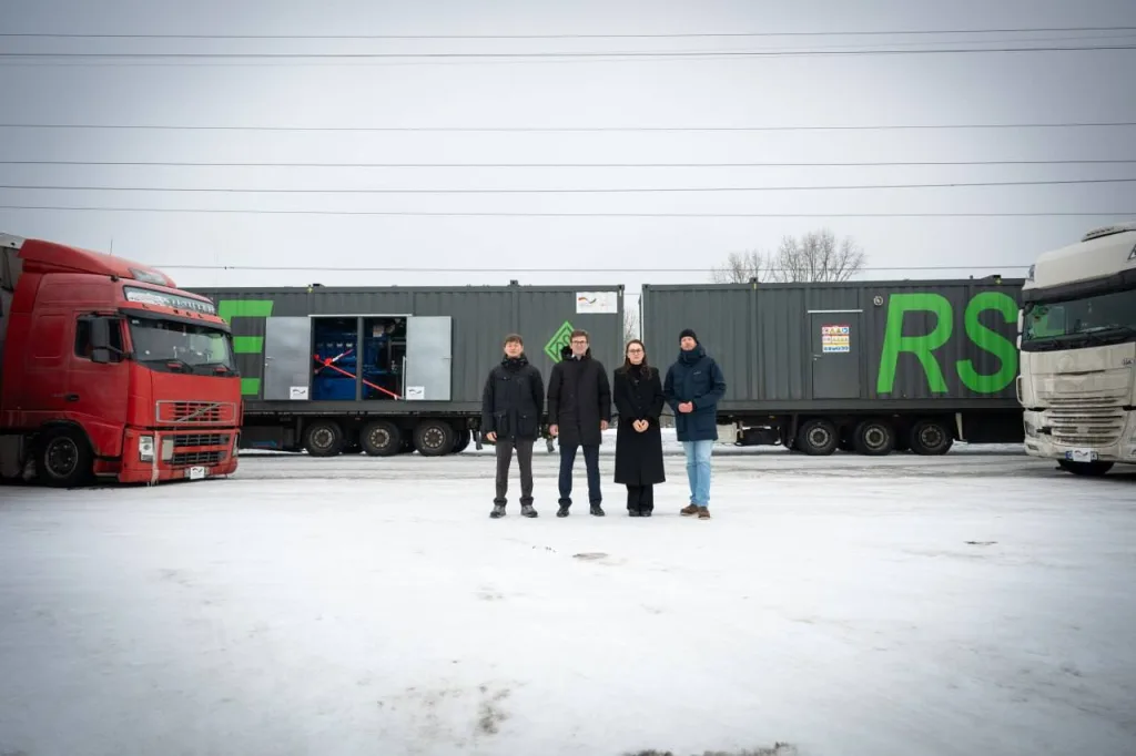 Германия передала Украине две когенерационные установки и генераторы для нужд Киева