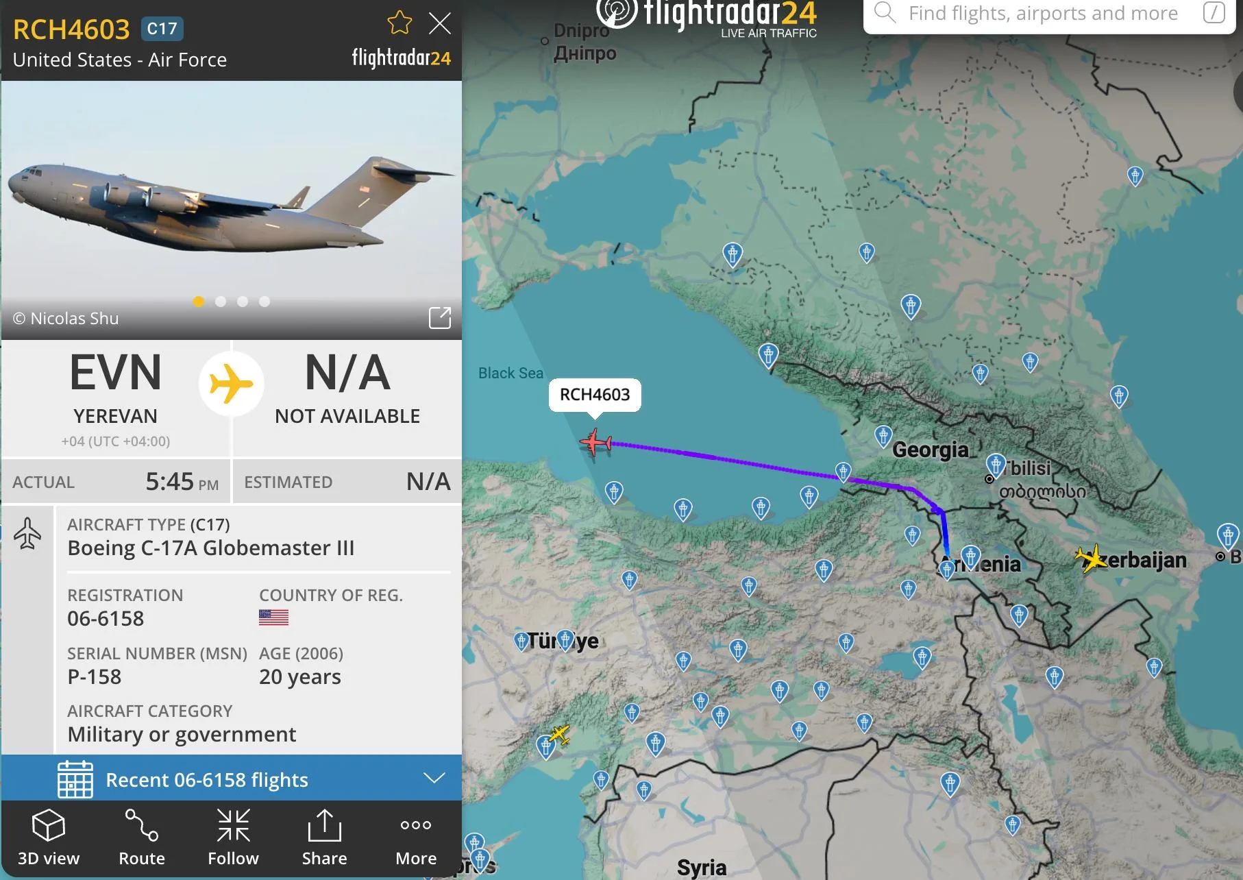 Интересно, что зачем-то в Армению прилетал военно-транспортный Boeing C-17A Globemaster III