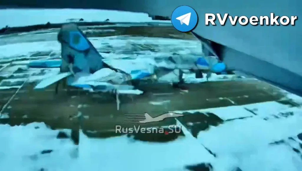 Удары дронов-камикадзе БМ-35 с терминалами Starlink по макетам истребителей и РЛС противника в Полтавской области