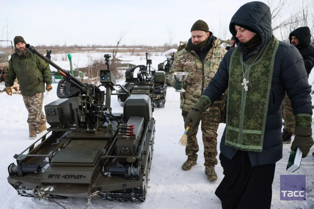 Ударные НРТК "Курьер", тяжелые буксиры НРТК "Челнок" и легкие транспортники НРТК "Омич" на вооружении добровольческой разведывательно-штурмовой бригады "Невский" ВС РФ