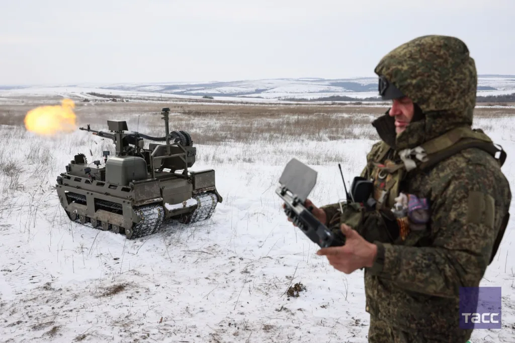 Ударные НРТК "Курьер", тяжелые буксиры НРТК "Челнок" и легкие транспортники НРТК "Омич" на вооружении добровольческой разведывательно-штурмовой бригады "Невский" ВС РФ