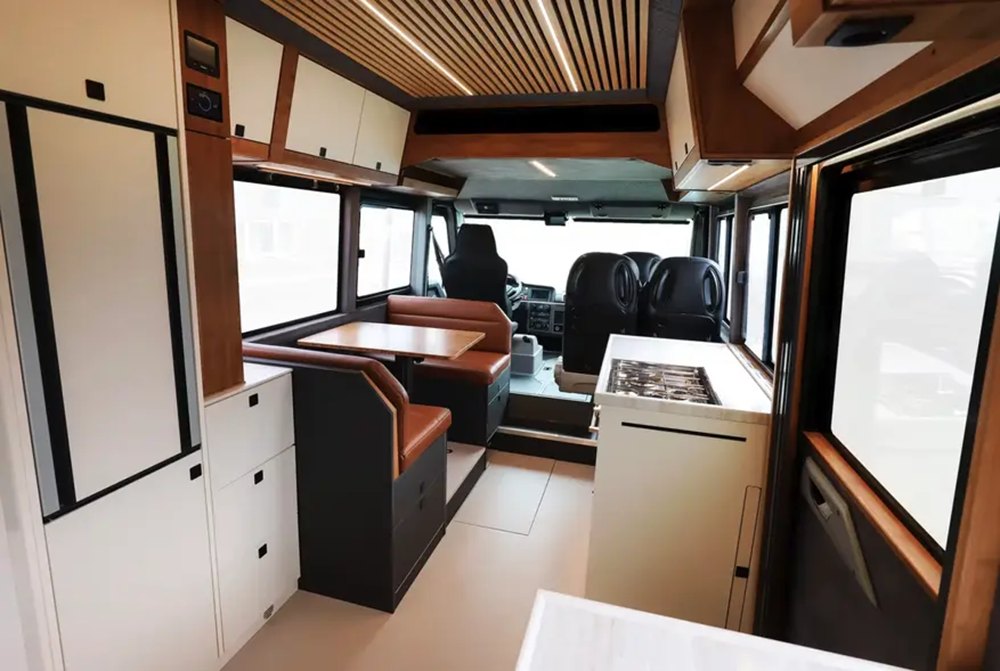 Экспедиционный автодом Liberra: внедорожный автобус Torsus Praetorian в новом формате