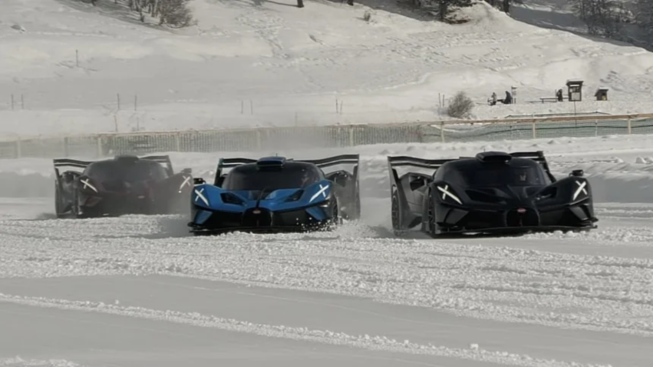 Три Bugatti Bolide на снегу: уникальное шоу гиперкаров в Альпах