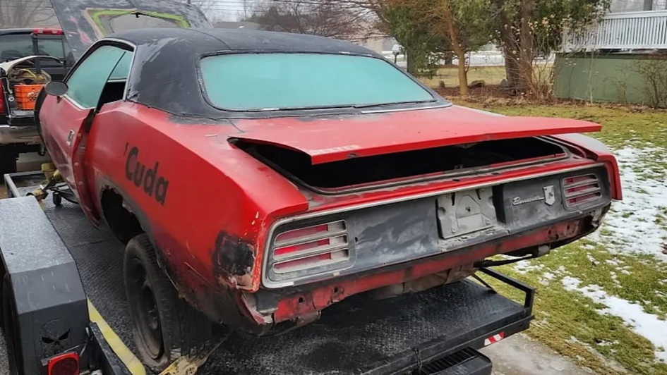 Редкий Plymouth Barracuda Gran Coupe 1970 года: шанс на новую жизнь после долгого простоя