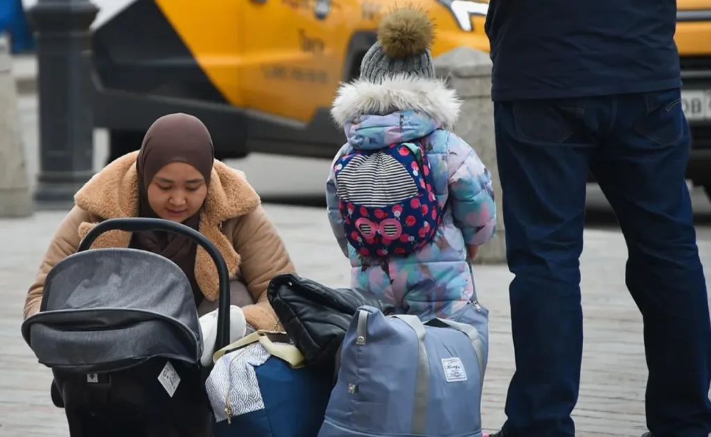 Мигрантов обяжут содержать свои семьи по прожиточному минимуму