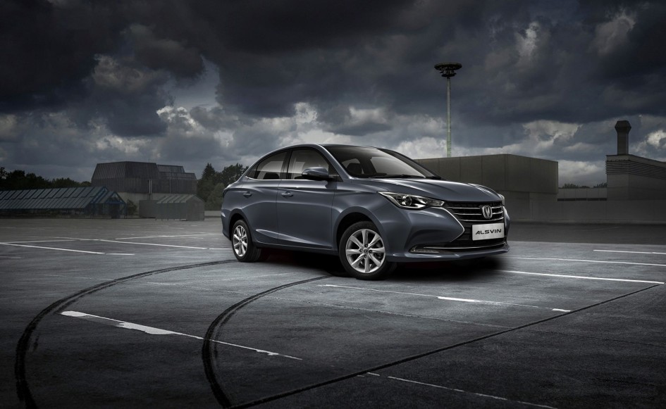 Утильсбор в цене новых авто: сколько реально платит покупатель в 2026 году