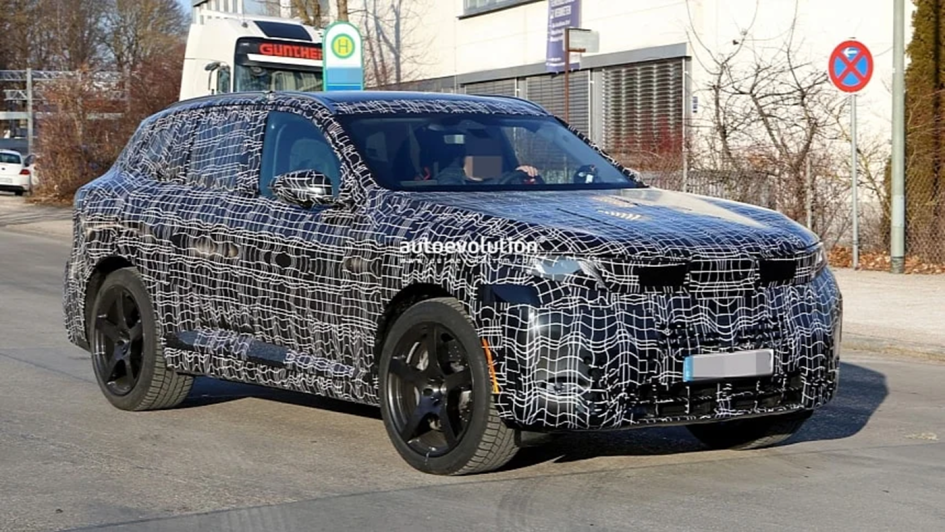 BMW X5 M60 2027: новые детали экстерьера и V8 - что изменится в самой мощной версии