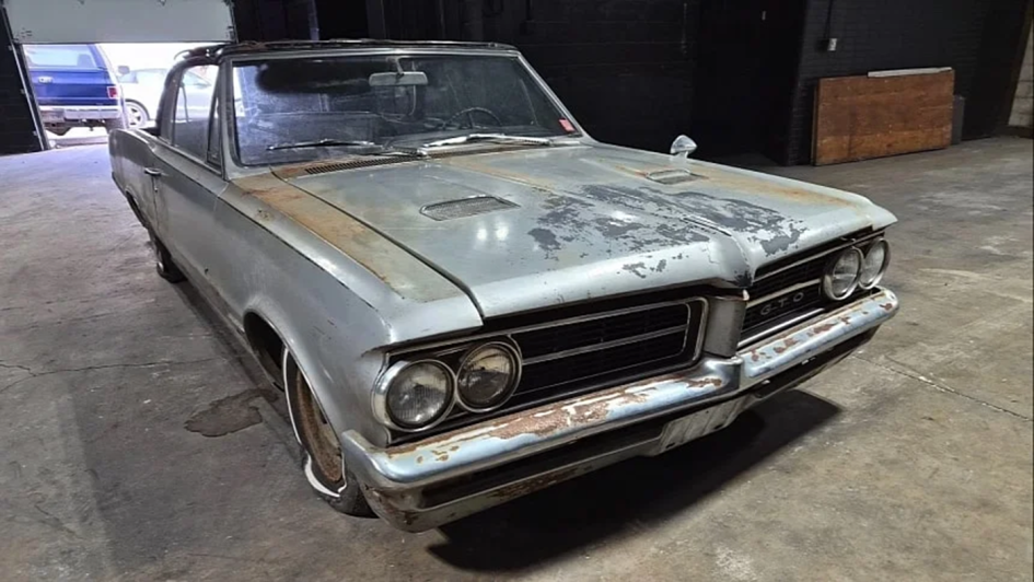 Редкая находка: оригинальный Pontiac GTO 1964 года с одним владельцем и заводским состоянием