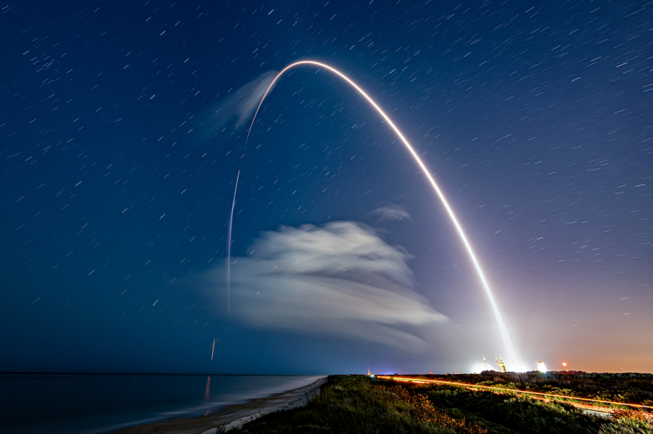 Falcon 9 устанавливает новый рекорд: два запуска и 53 спутника за сутки