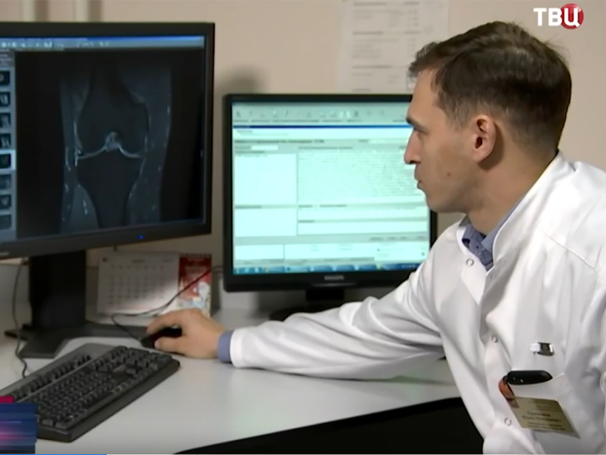 Медики назвали свои настоящие зарплаты: они в два раза меньше, чем официальные0