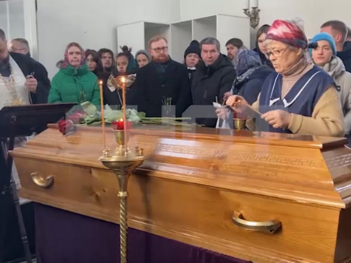 Как трагедия на Босфоре отразится на карьере российских спортсменов: прощание с пловцом Свечниковым в Подмосковье0