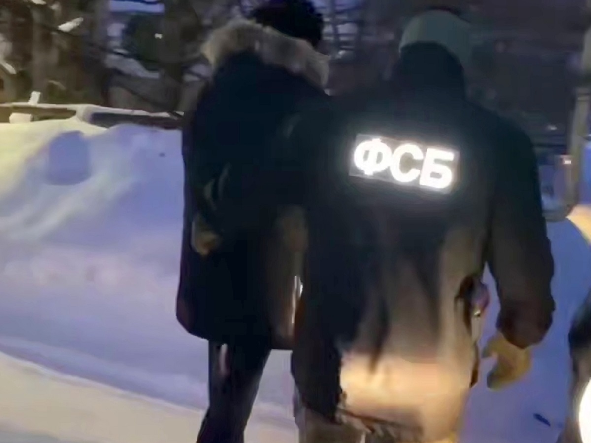 На Алтае арестованы депутаты-коммунисты, подозреваемые в мошенничестве и хищении 4,6 млн рублей0