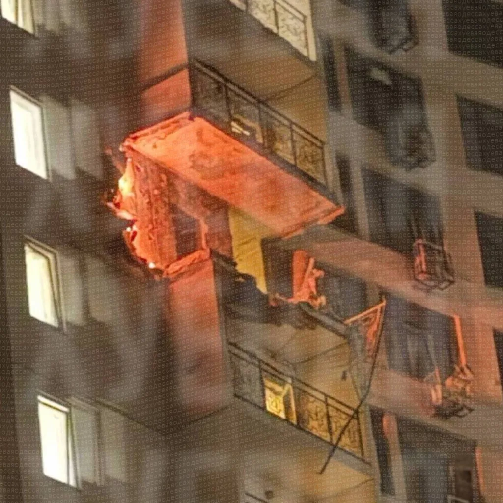 В Одессе украинские «силы ПВО» сбили БПЛА над многоэтажками