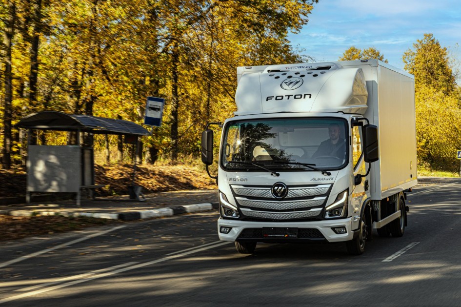 Сколько дилерских контрактов по LCV действует в России: свежие данные и динамика