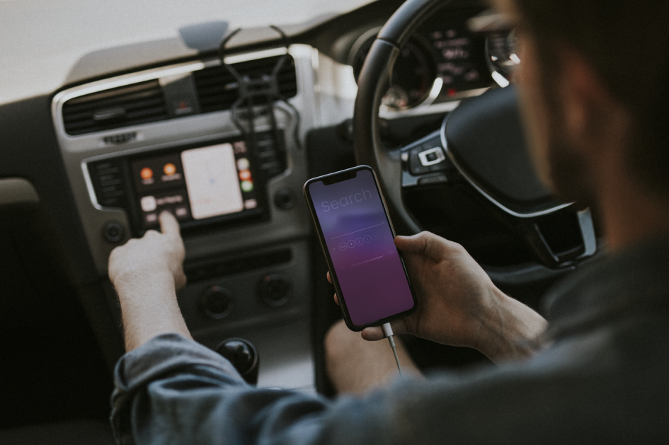 Android Auto 16.3: бета-версия раскрыла планы Google по запуску видеоприложений