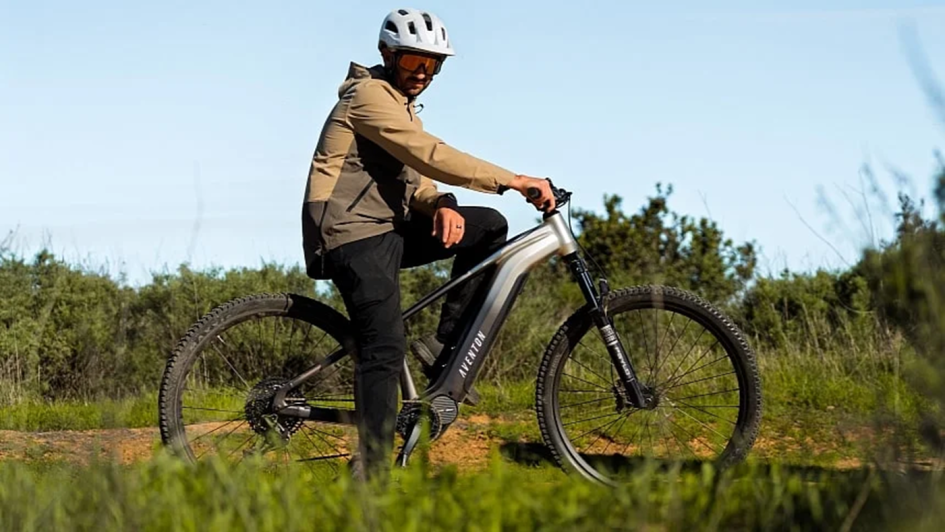 Aventon Ramblas ADV: новая электрическая хардтейл-новинка для города и бездорожья
