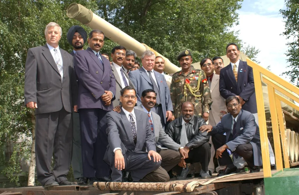 25 лет назад, 15 февраля 2001 года, был подписан контракт на поставку российских танков Т-90С в Индию