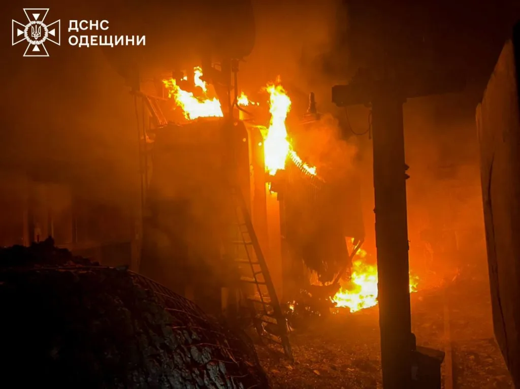Масштабный комбинированный удар: Российская армия атаковала энергосистему и военные объекты Украины