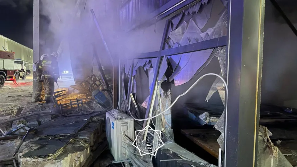 Семь человек погибли и около 20 пострадали при взрыве газа в кафе в Казахстане